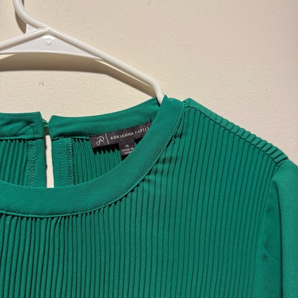 Adrianna Papell Green Pleated Blouse - Picture 3 of 9